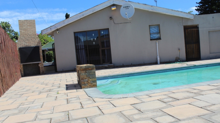 3 Bedroom Property for Sale in Avondale Western Cape